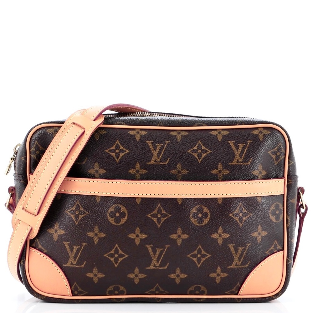 Louis Vuitton Vintage Trocadero PM (23) Crossbody